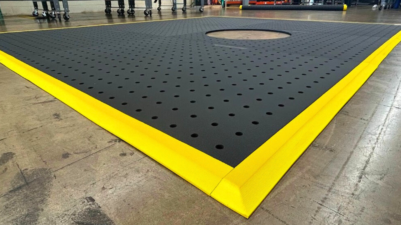 100-1 Series, Yellow Border, 2’ Wide, Drainage Holes w/ Grip-R