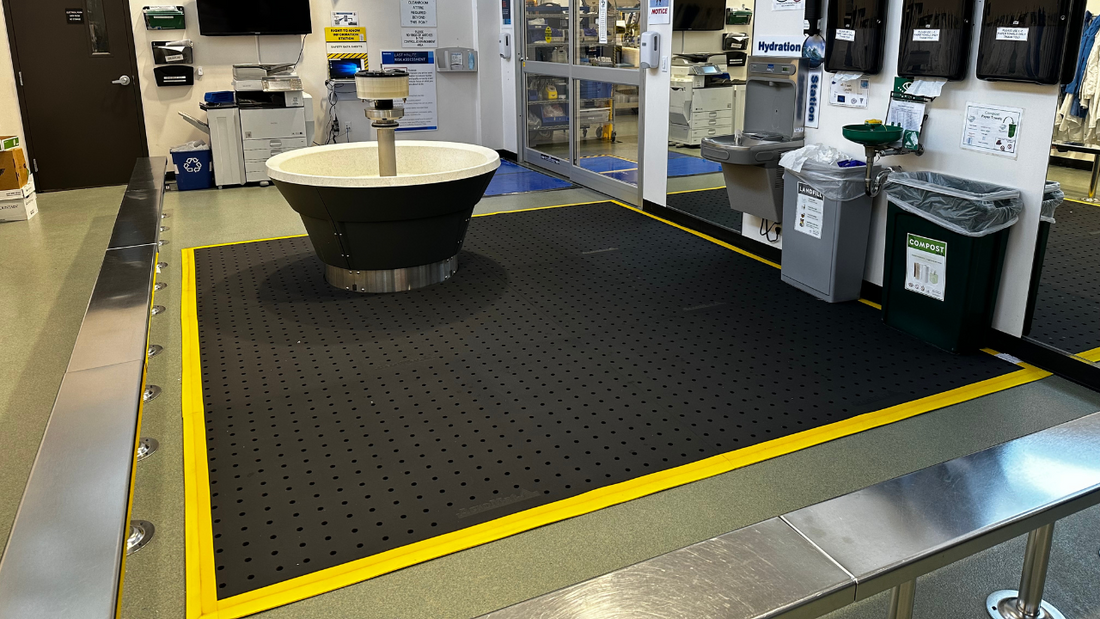 3 Ways Antimicrobial Anti-Fatigue Mats Protect Your Products and People