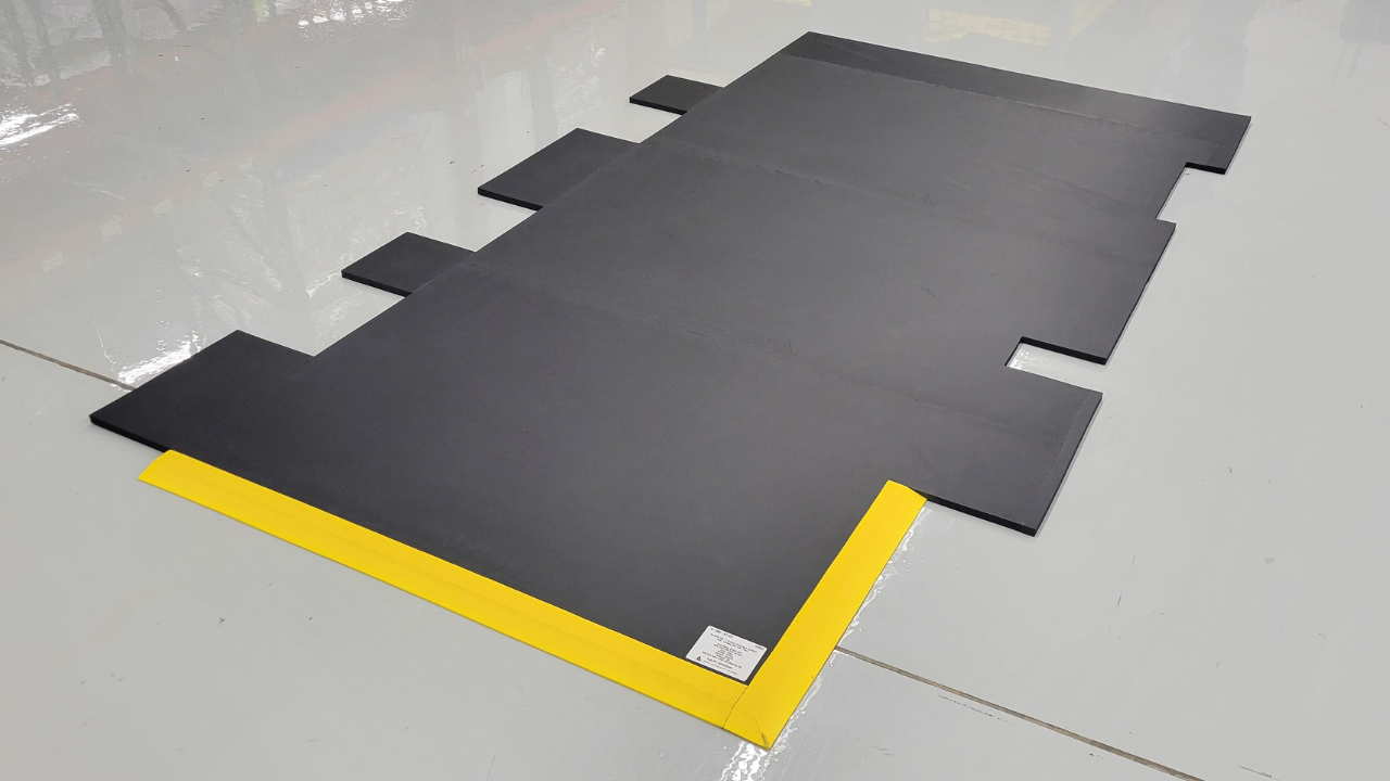 100-Cleanroom Series, Yellow Border, 3' Wide | AcroMat