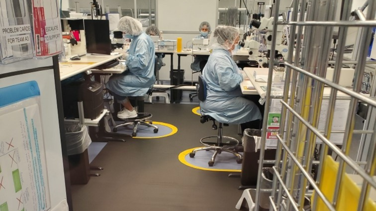 100-Cleanroom Series, Yellow Border, 3' Wide | AcroMat